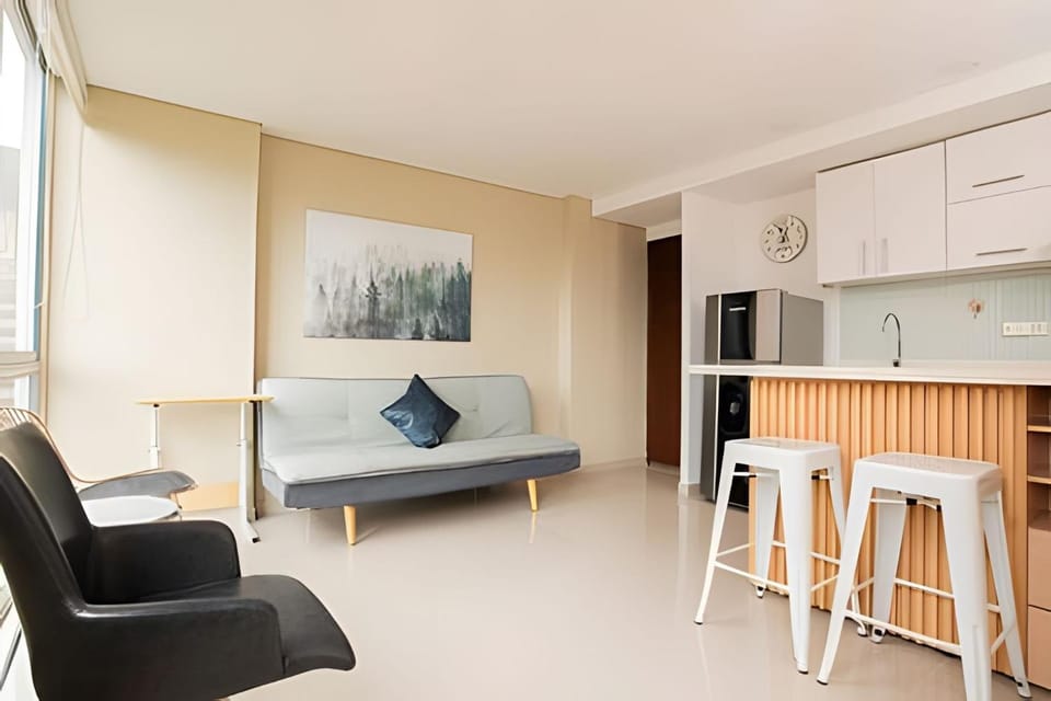 Bed, Living room, Dining area