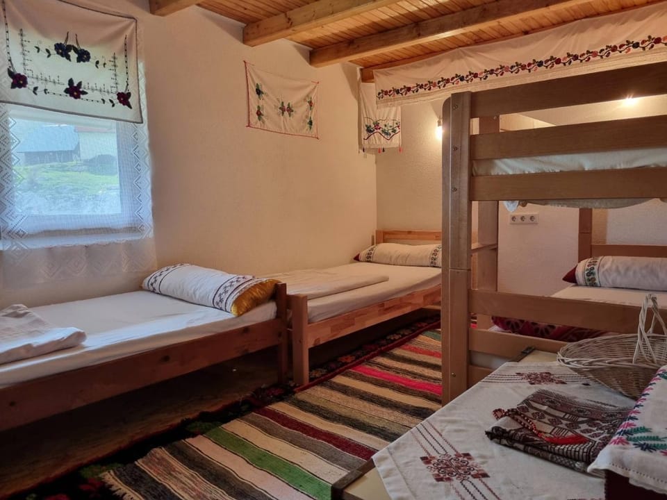 Bed, Photo of the whole room, Bedroom, bunk bed