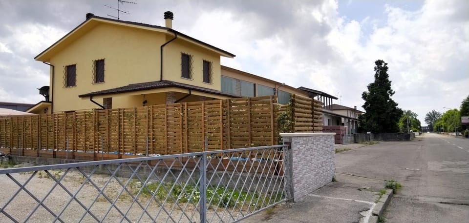 Property building, Neighbourhood, Street view, Parking