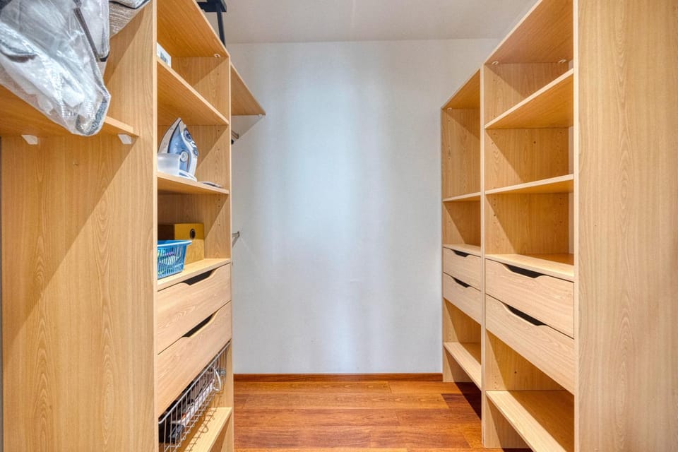 Bed, Library, Photo of the whole room, Bedroom, bunk bed, microwave, wardrobe