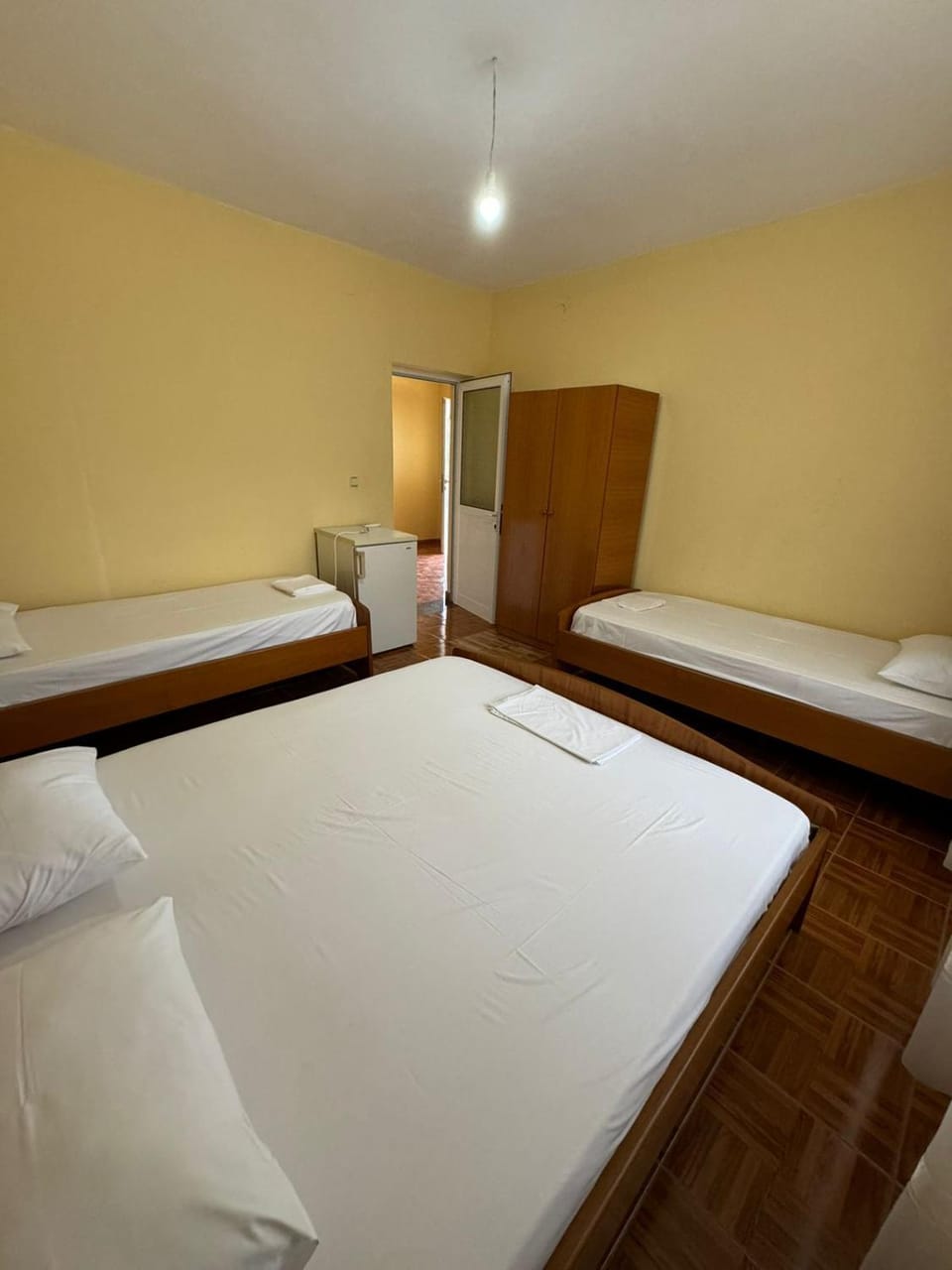 Ari's Guest House House in Vlorë County, Albania
