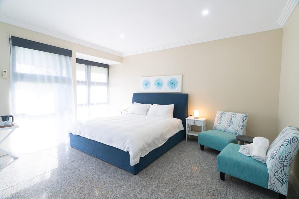 Seating area, Bedroom