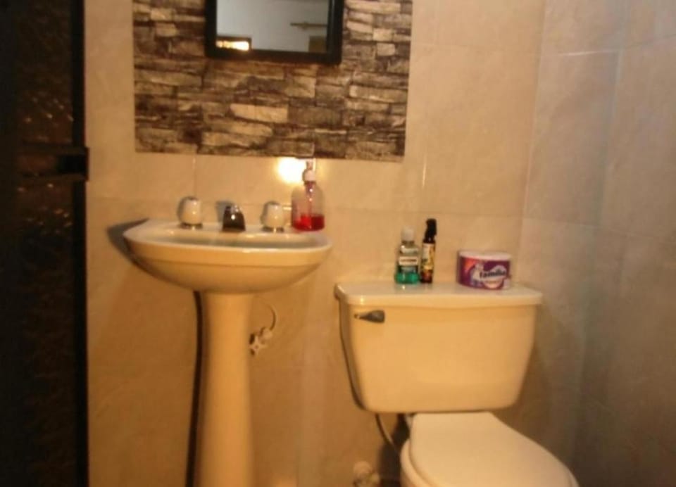 Hospedaje J&L Apartment in Medellin