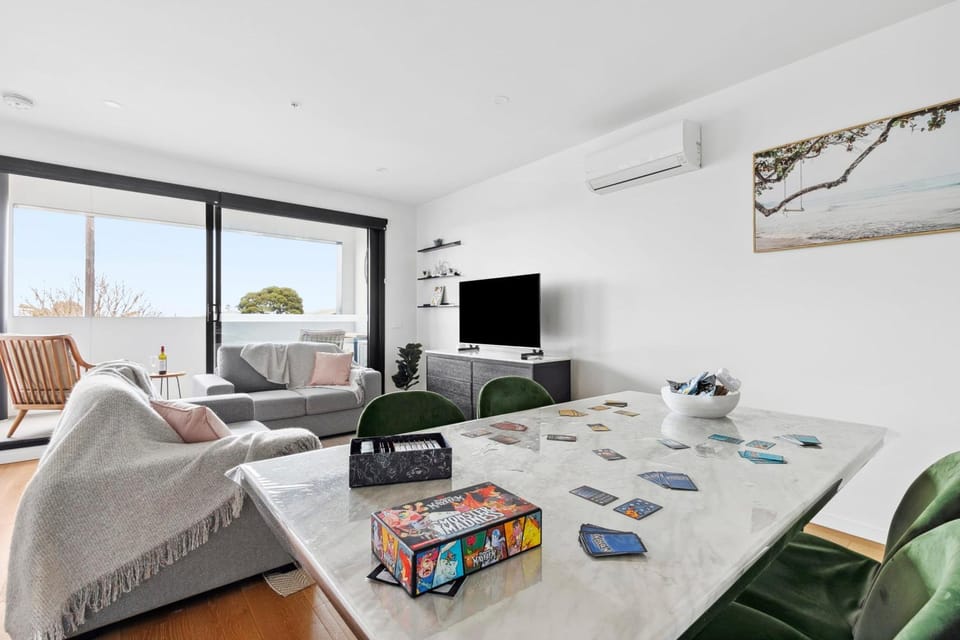 Retreat on Bellerine I 2BR Apartment I Geelong CBD Apartment in Geelong