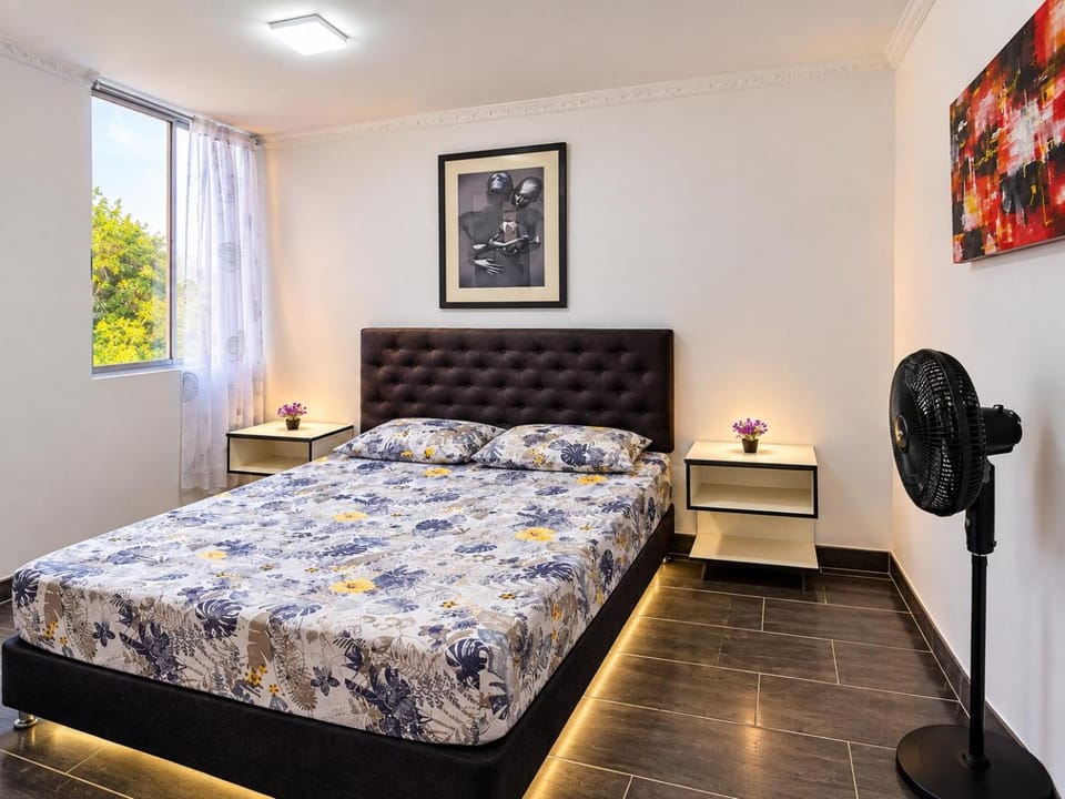 Bed, Photo of the whole room