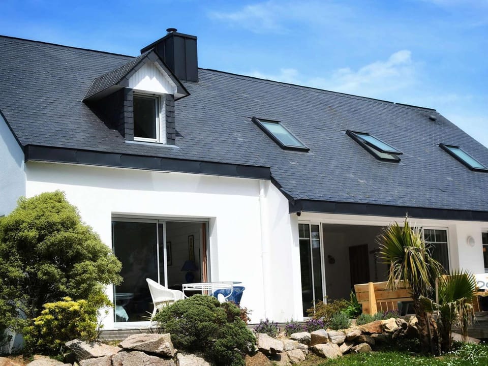 Maison rénovée, proche océan, calme, terrasses et jardin – La Forêt-Fouesnant - FR-1-481-166 House in Fouesnant