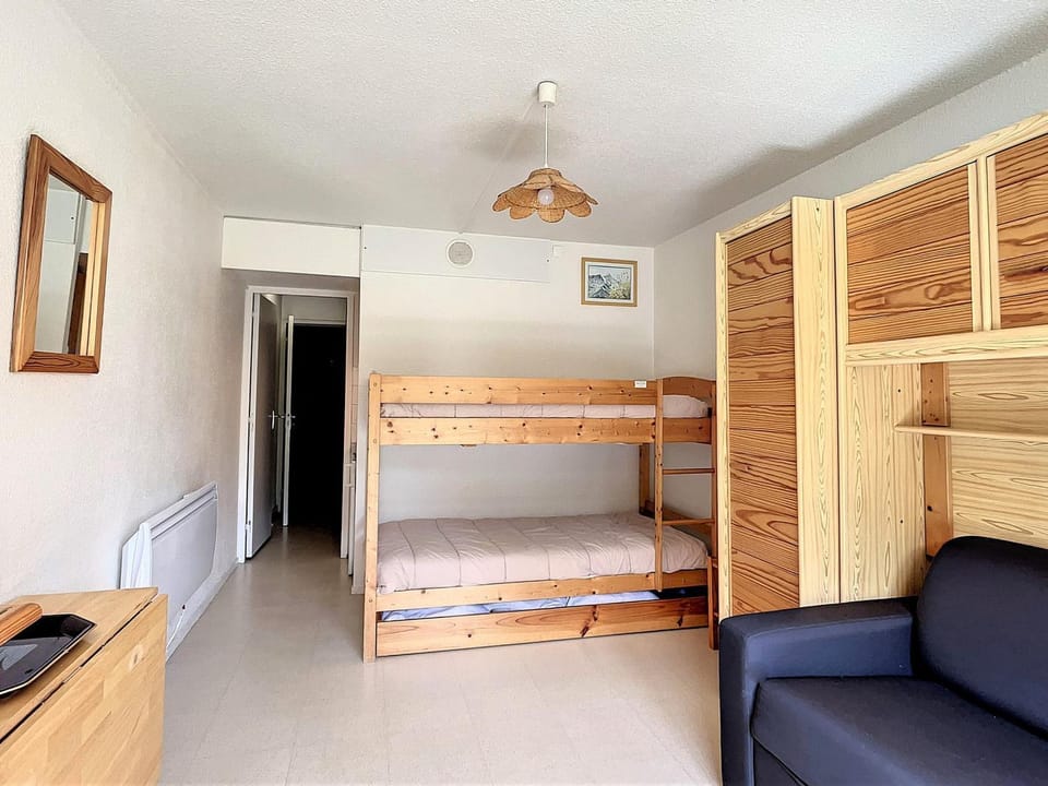 Studio lumineux au pied des pistes avec WIFI - FR-1-267-291 Apartment in Villarembert