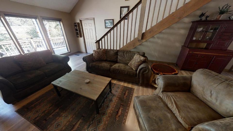 Day, Living room, Seating area, furniture
