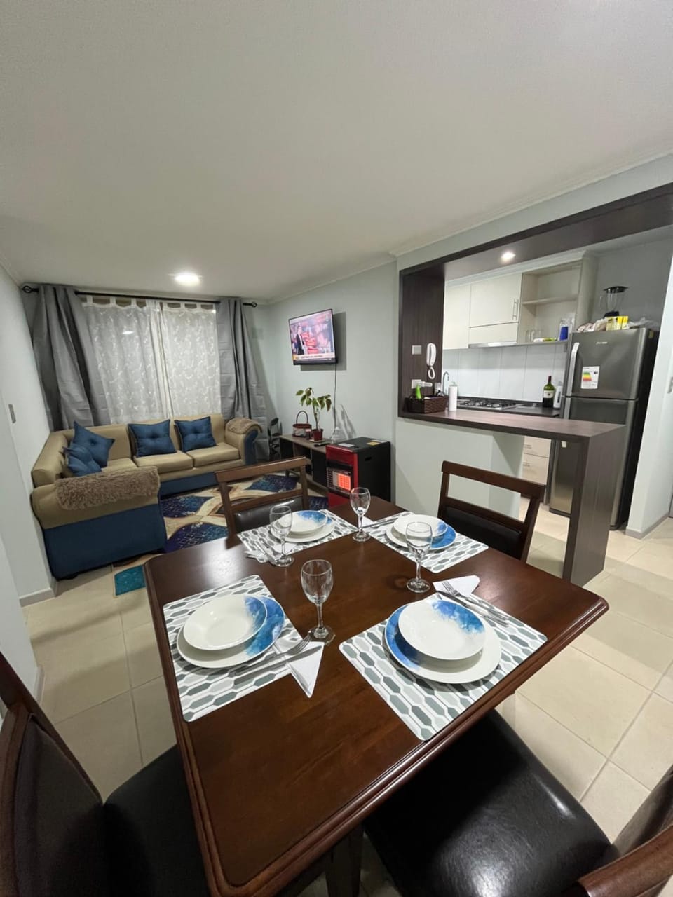 Depto Aurora Céntrico 3D 1B Paking Excelente conectividad Atención Empresas-Facturas Apartment in Bio Bio, Chile