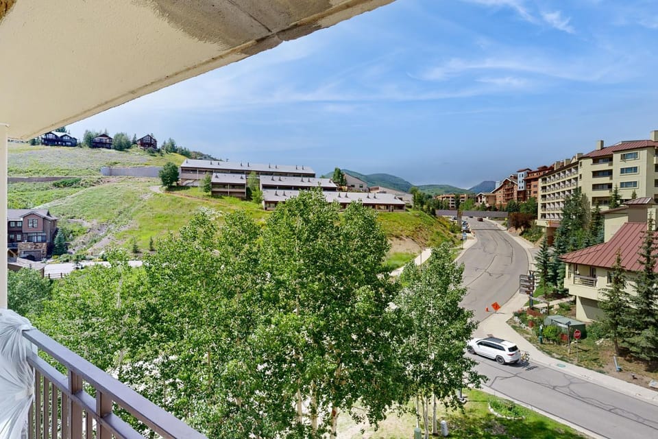 Mountain Majesty Apartment in Colorado