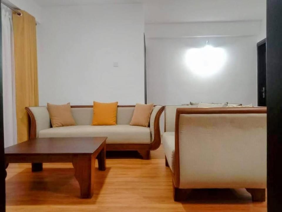 Nuwaraeliya Penthouse Apartment with pool & Panaromic Views Apartment in Nuwara Eliya