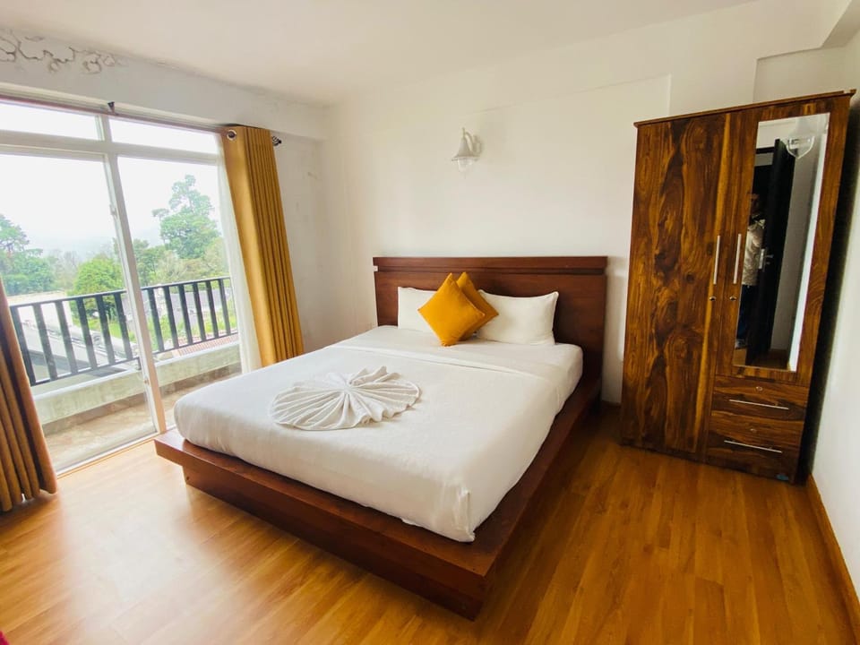 Nuwaraeliya Penthouse Apartment with pool & Panaromic Views Apartment in Nuwara Eliya