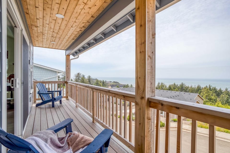 Searenity Now Depoe Hills House in Depoe Bay