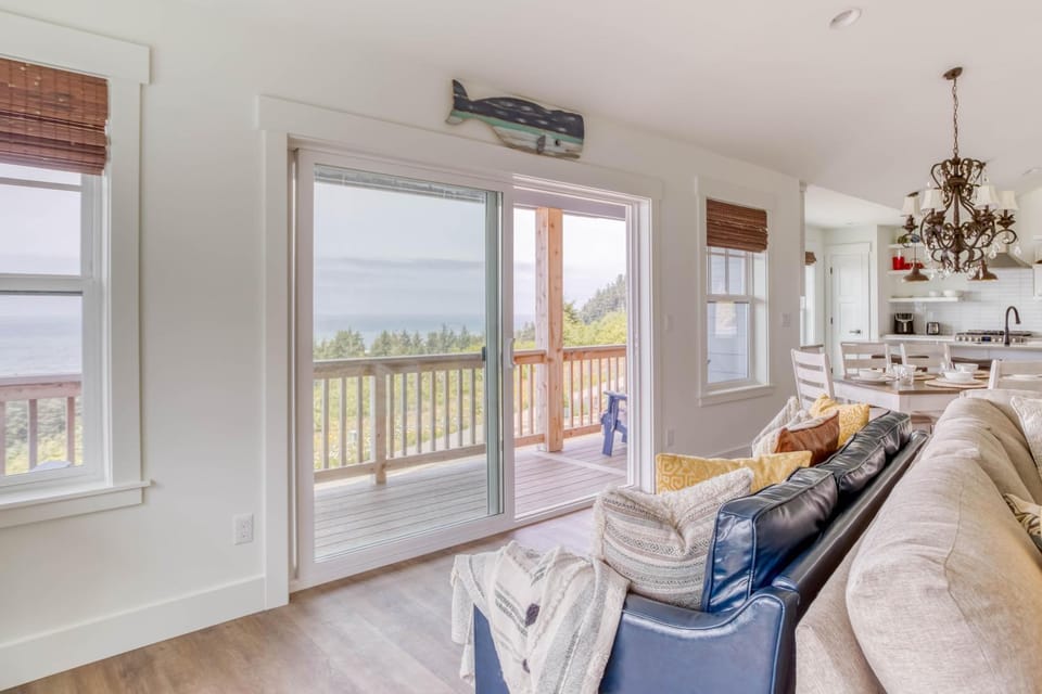 Searenity Now Depoe Hills House in Depoe Bay