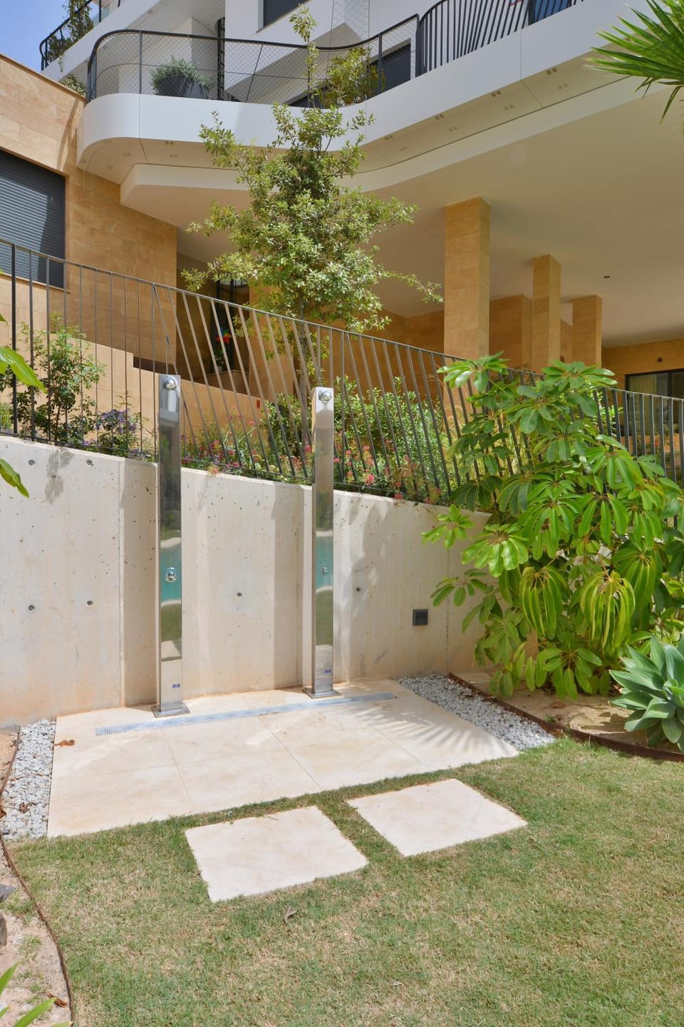 Shower, Garden