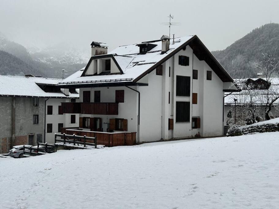 Sole e Neve -Sun & Snow Apartment in Trentino-South Tyrol
