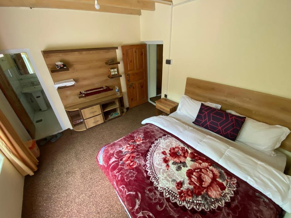 Bed, Photo of the whole room