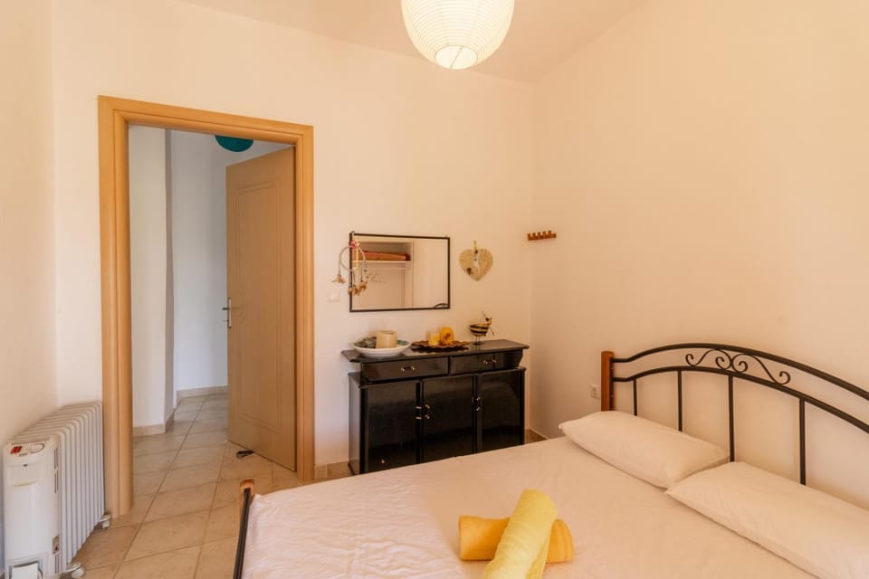 The Chain Well Maisonette House in Halkidiki