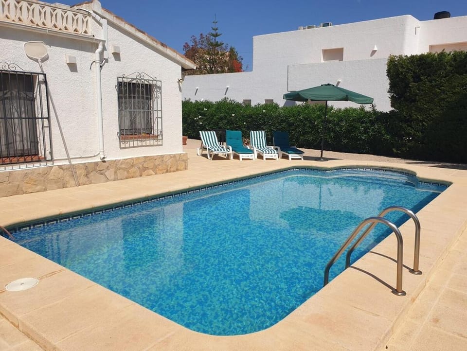 Patio, Day, Pool view, Swimming pool, sunbed