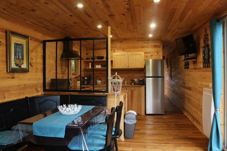 La Roulotte d'Ala-Daims Campground/ 
RV Resort in Wallonia, Belgium