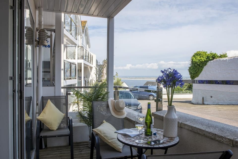 Balcony/Terrace, Seating area