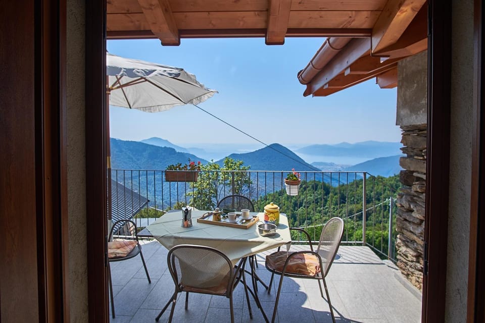 Natural landscape, View (from property/room), Balcony/Terrace, Mountain view