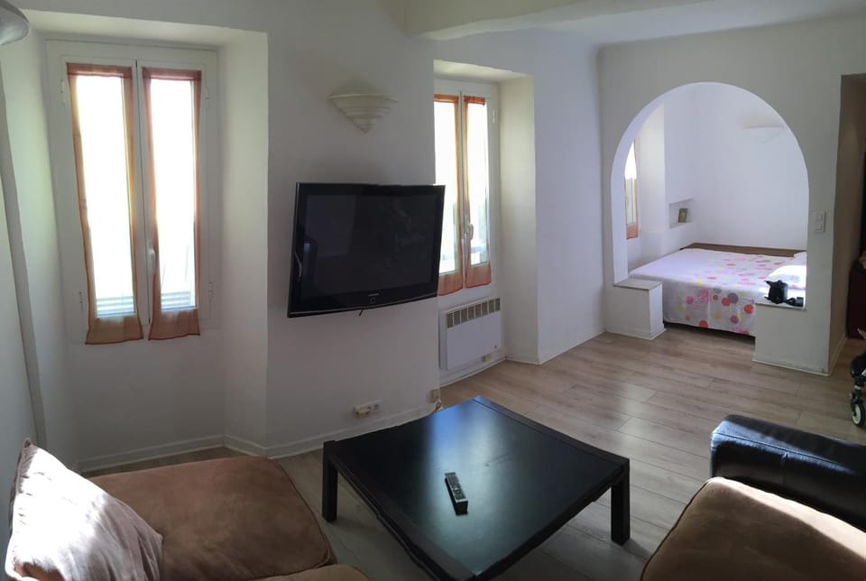Charmant 3 pieces en bord de mer et proche tramway Apartment in Nice