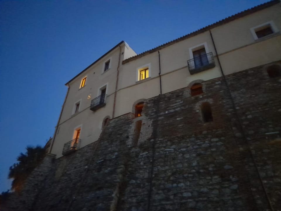 Palazzo Castriota B&B Bed and Breakfast in Calabria