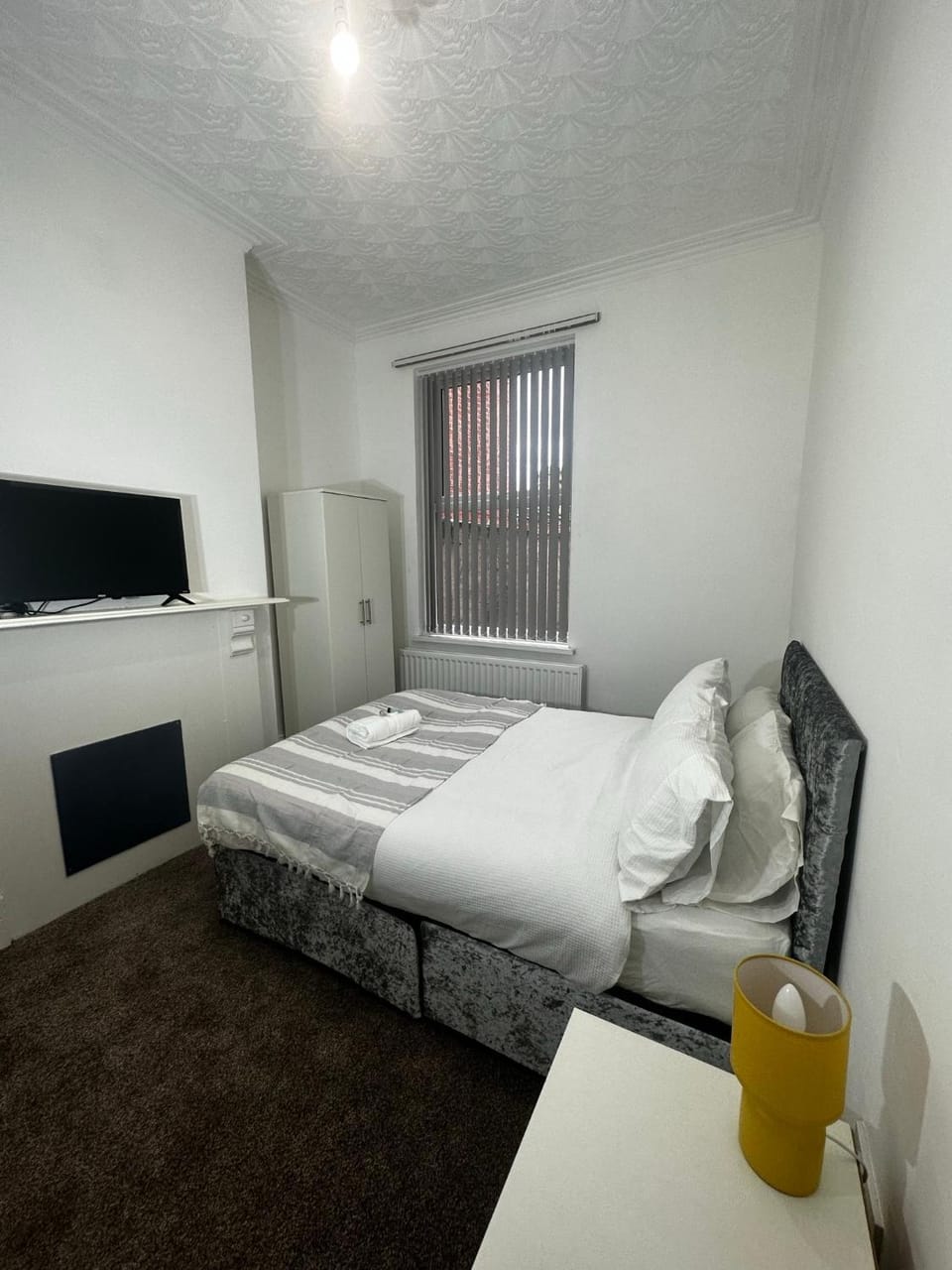 Le Crescent Rooms, Room Stays Capsule hotel in Middlesbrough