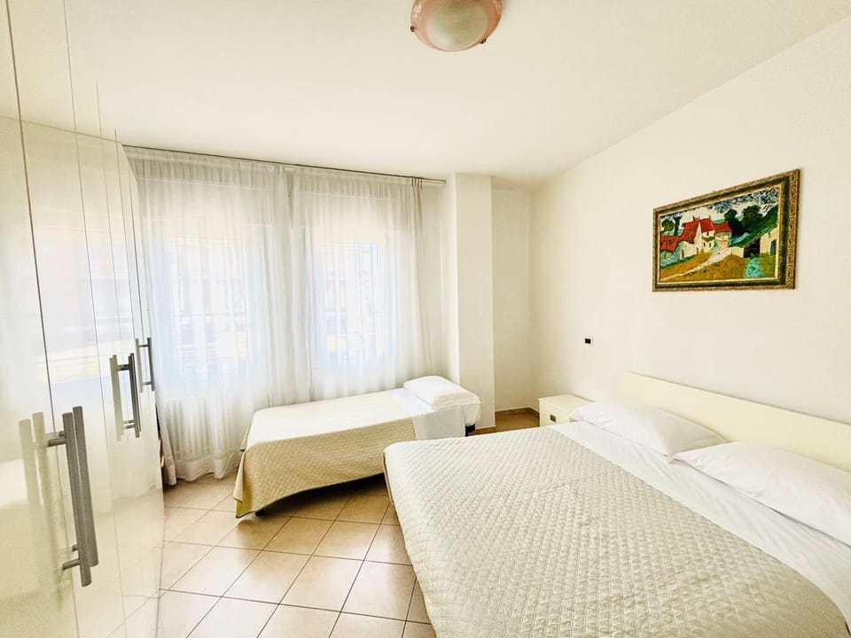Sunny Home - Piazza Mazzini - Immobil Relax Apartment in Lido di Jesolo