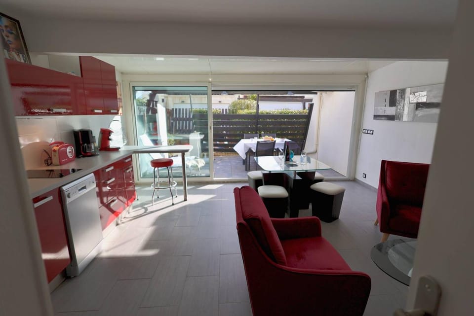 VILLA PARADIS Port Nature VPN129 By AGN- Luxe - 4 personnes Apartment in Agde