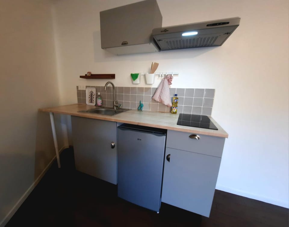 La Chambre 1, Climatisée AC, Cuisine privée Vacation rental in Nice