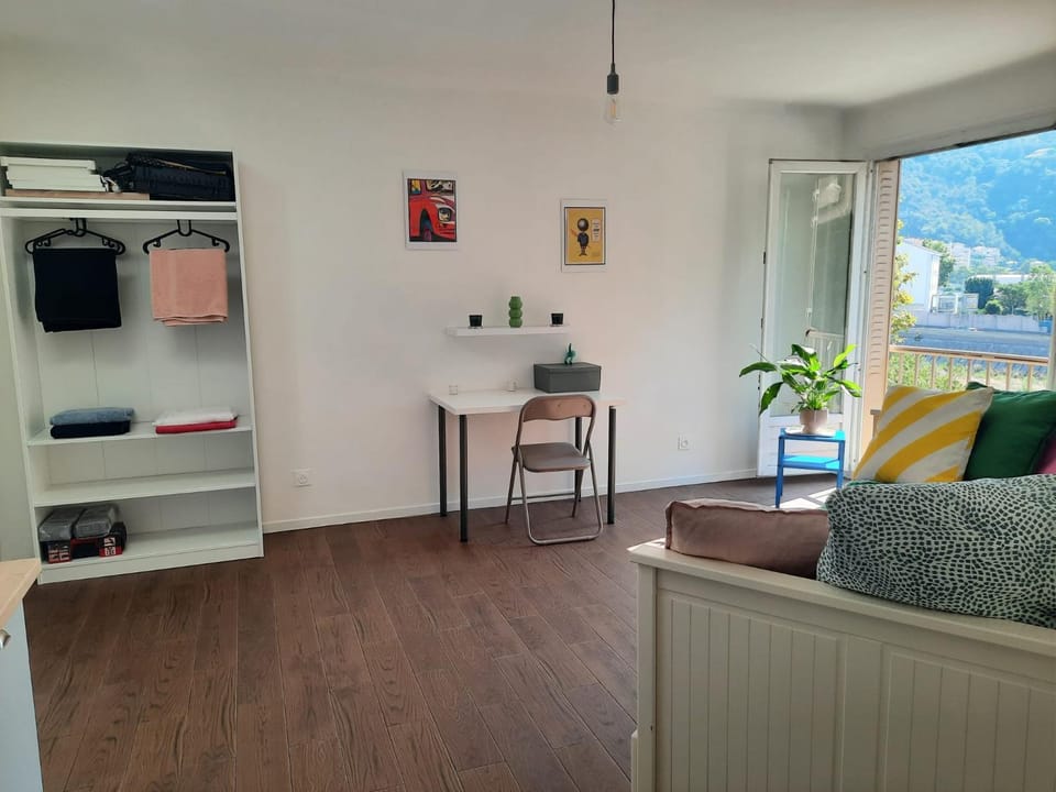 La Chambre 1, Climatisée AC, Cuisine privée Vacation rental in Nice