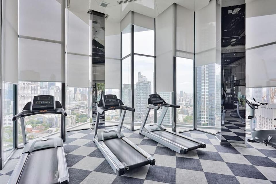 5mins walk to BTS Thonglor, Skyline View Apartment in Bangkok