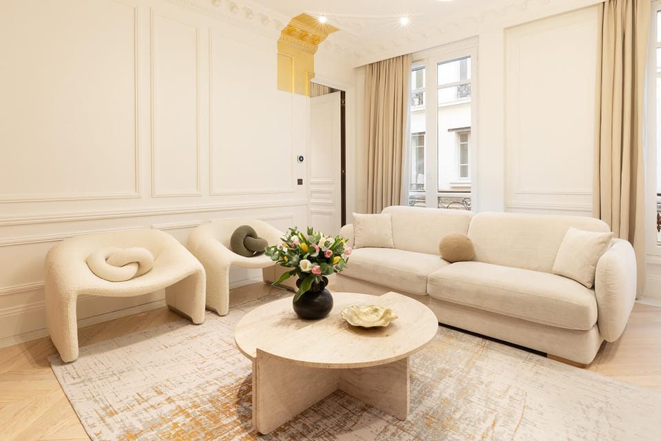 Living room, Seating area