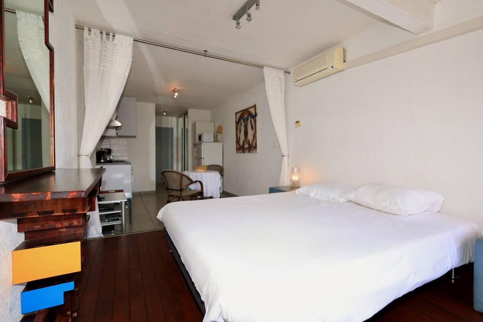 Studio DEAUVILLE - Héliopolis F 10 - By AGN - 2 personnes Apartment in Agde