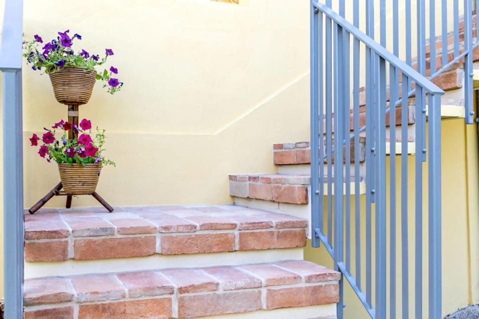 R37 - Casa Tamarina . Apartment in Marcelli