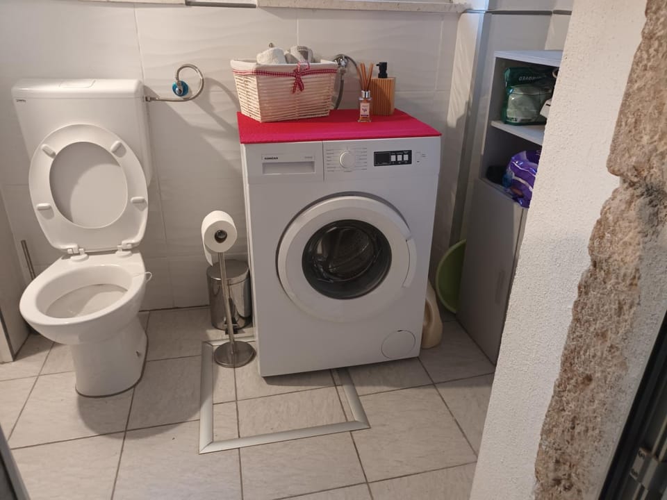 Brnara Kravarica Apartment in Šibenik-Knin County, Croatia