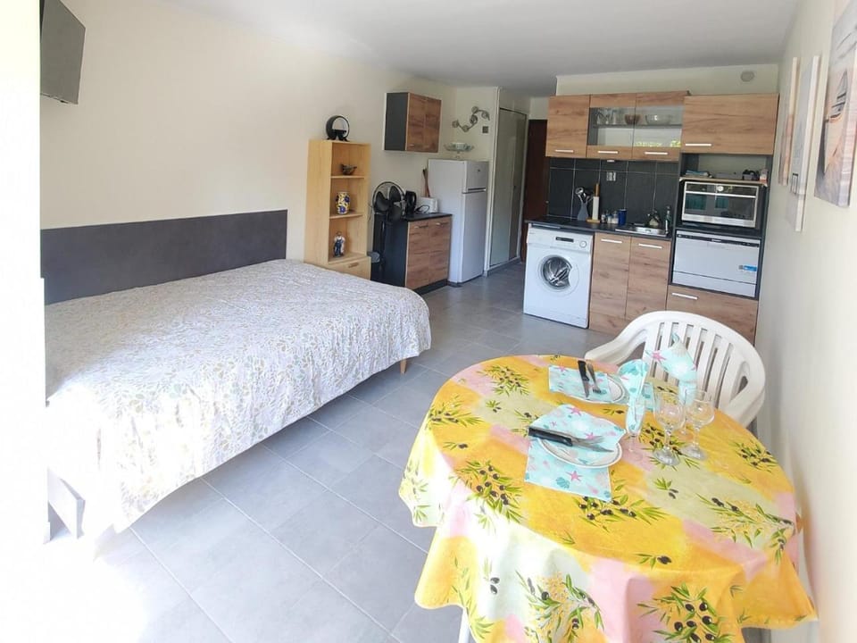 A 100m de la plage A3, Rez-de-chaussee Apartment in Agde