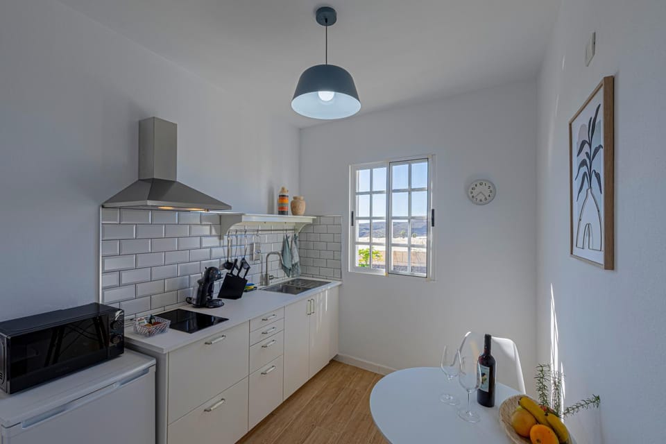Coffee/tea facilities, Kitchen or kitchenette
