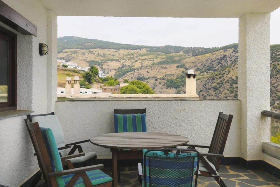 Day, Natural landscape, View (from property/room), Balcony/Terrace, Balcony/Terrace, Seating area, Mountain view