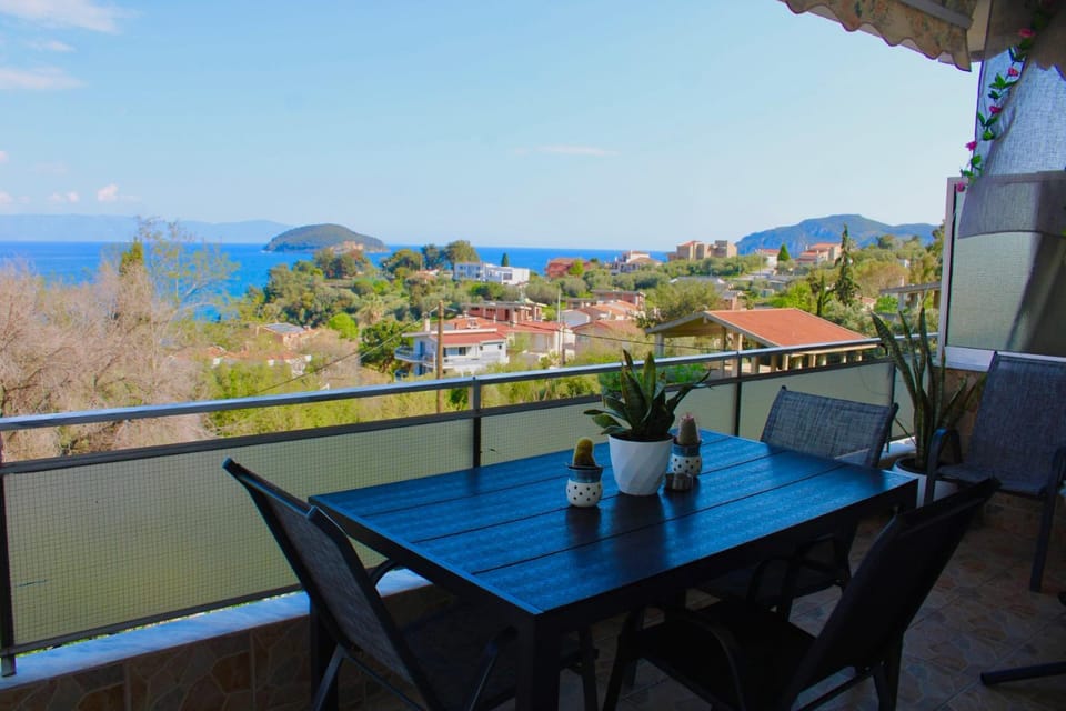 Day, Natural landscape, View (from property/room), Balcony/Terrace, Balcony/Terrace, Dining area, Sea view