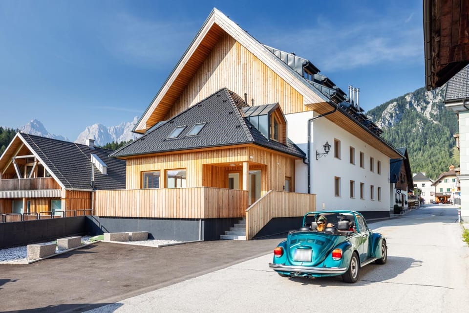 Property building, Day, Mountain view