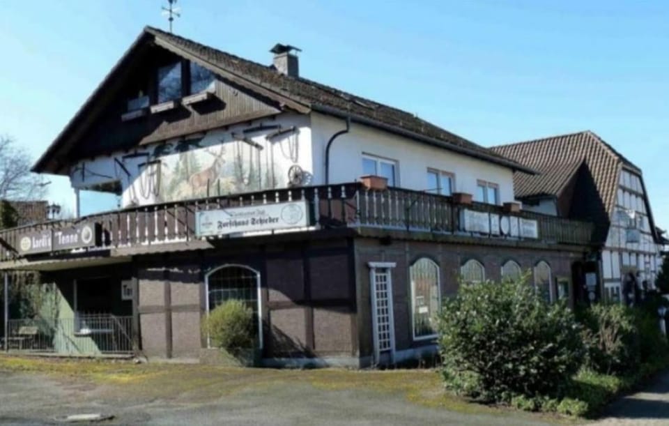 Altes Forsthaus Penthouse & Fachwerkstübchen für Monteure und Firmen am Schiedersee Apartment in North Rhine-Westphalia