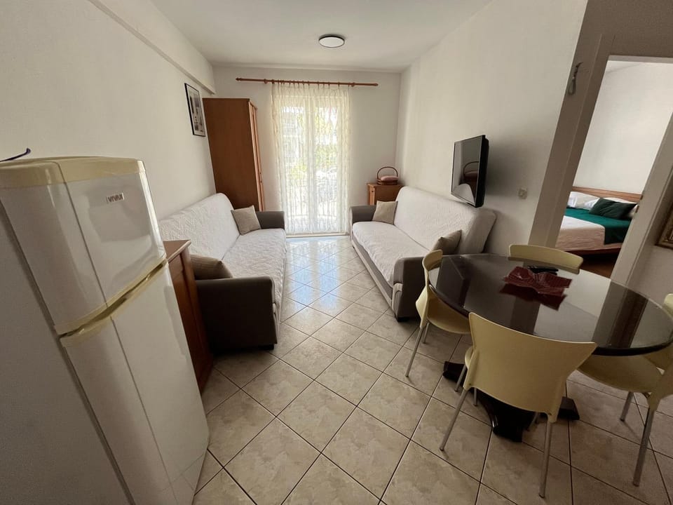 Apartment LeMar Apartment in Baška Voda