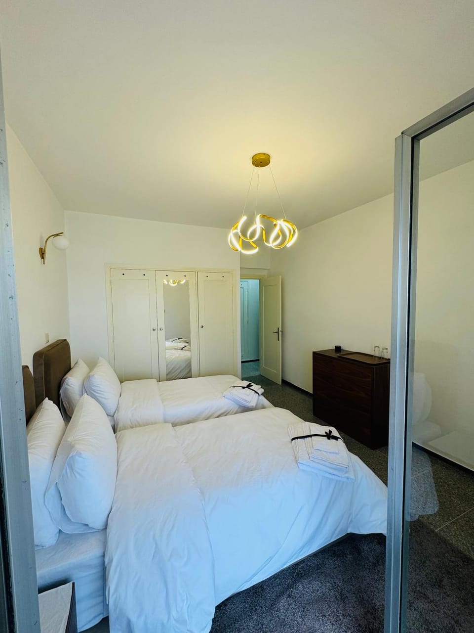 Bed, Photo of the whole room, Bedroom, Landmark view, heating, towels, wardrobe, air conditioner
