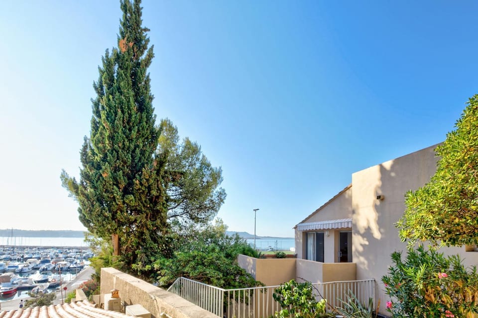 Property building, Day, Natural landscape