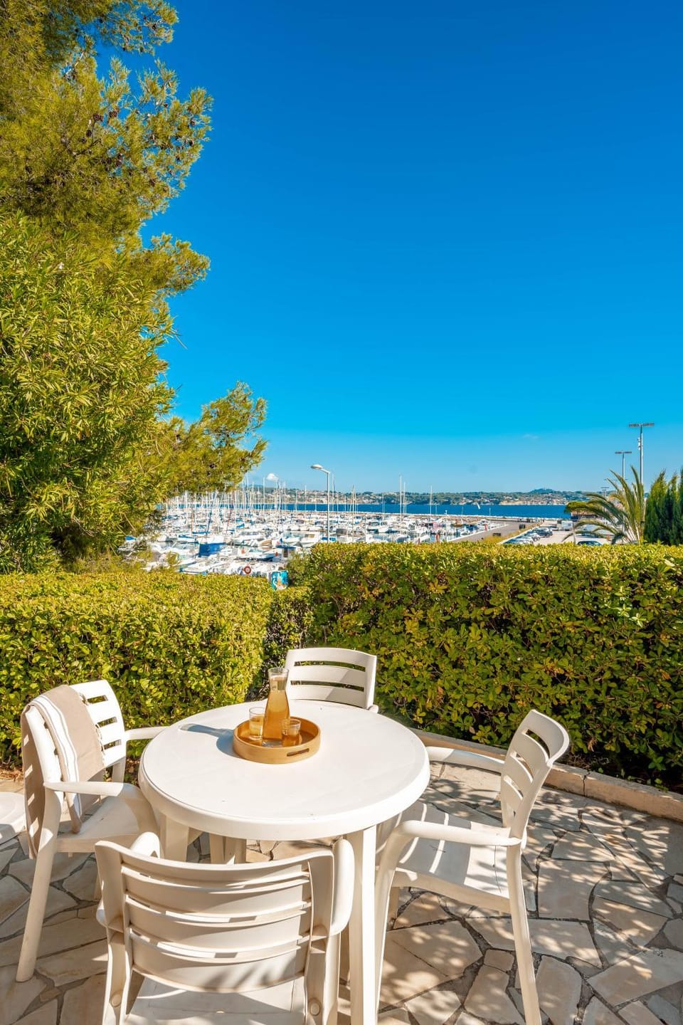 Patio, Day, Natural landscape, View (from property/room), Balcony/Terrace, Living room, Seating area, Dining area