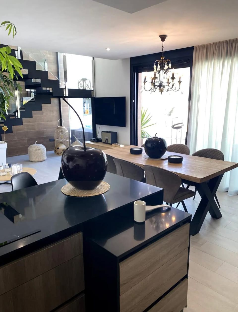 Kitchen or kitchenette, Living room, Lounge or bar