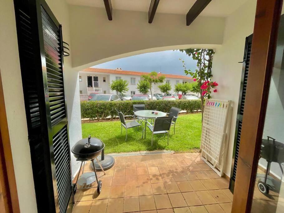 Llevant - Apartamento en planta baja con piscina Apartment in Arenal d'en Castell